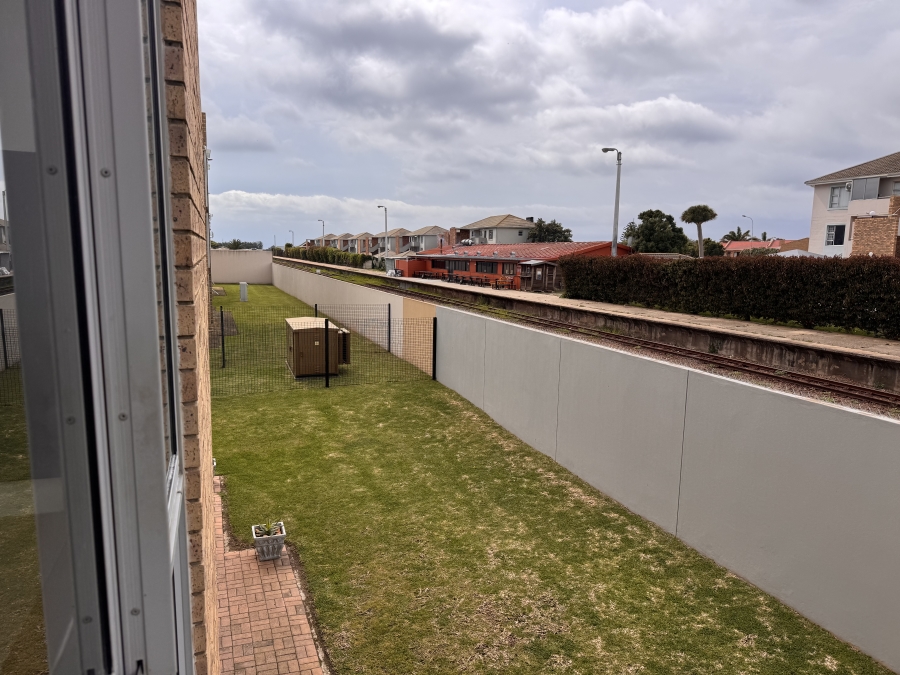 2 Bedroom Property for Sale in Hartenbos Central Western Cape